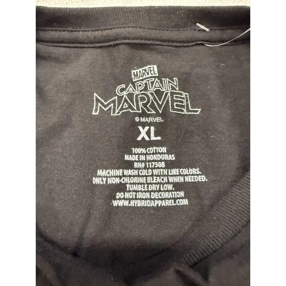 Marvel Captain Marvel T Shirt Mens XL Black Graphic Tee Yellow Logo NWT 100% Cot